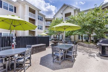 Outdoor grilling & entertainment spaces